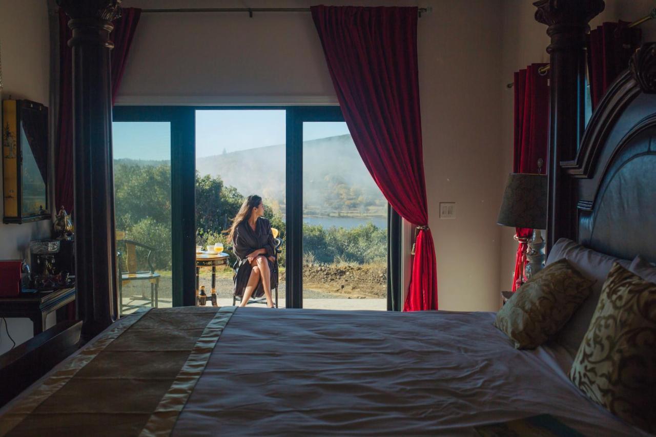Quiet Mind Mountain Lodge, Retreat & Spa جوليان المظهر الخارجي الصورة